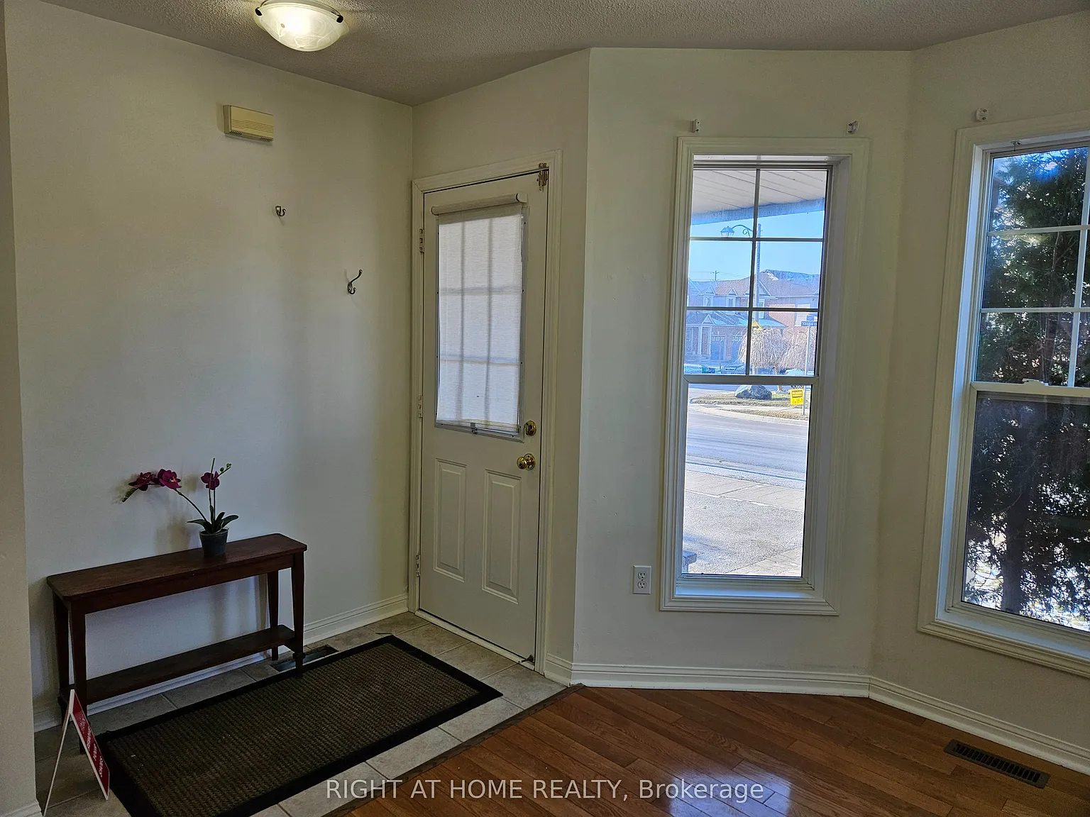 3 bed, $3,100 — Photo 3