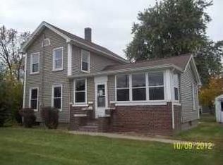 1303 14th Ave, Viola, IL 61486