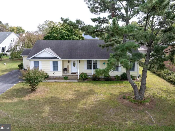 736 Hickman Dr, Ocean View, DE 19970