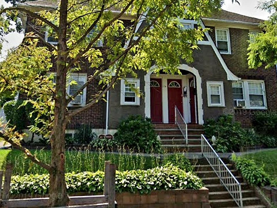 1st image of 174 Goodwin Ave #1R