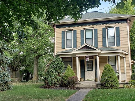2nd image of 216 Taylor St W