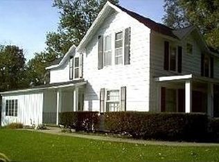 633 W Burnside St, Caro, MI 48723