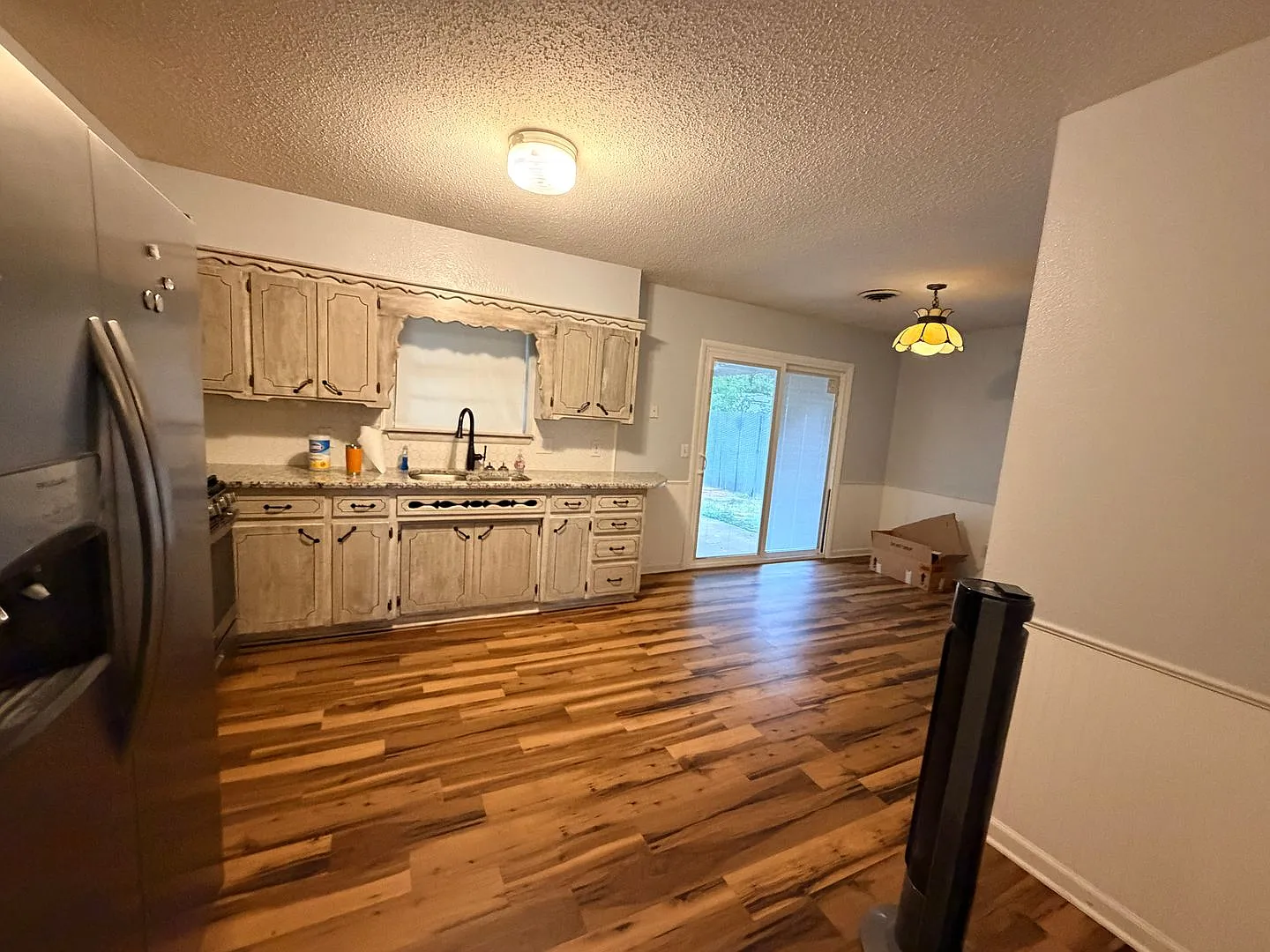 4 Bedroom Del City Home — Photo 3