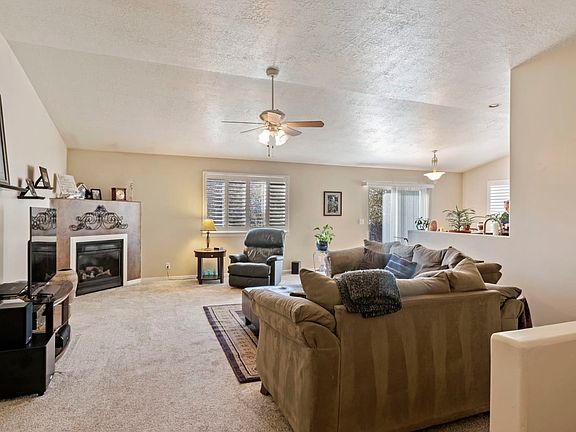 3rd image of 5941 W Silver Saddle Way