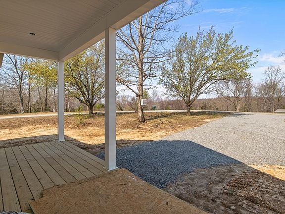 5th image of 591 Fire Tower Rd