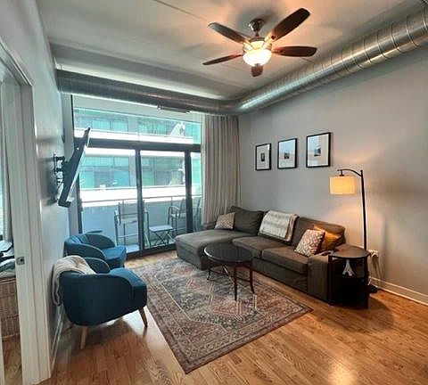 4th image of 660 W Wayman St Unit 207