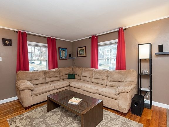 4th image of 59 Abington Ave