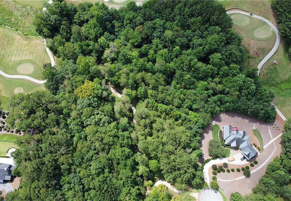 2nd image of 125 Baltusrol Ct