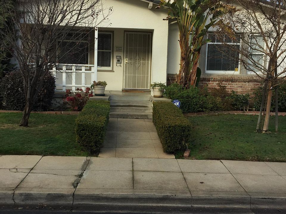 1st image of 1044 36th St