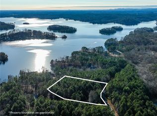 219 Brookhollow Trl, Six Mile, SC 29682
