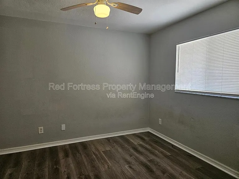 1016 SW 47th Ter #202 — Photo 8