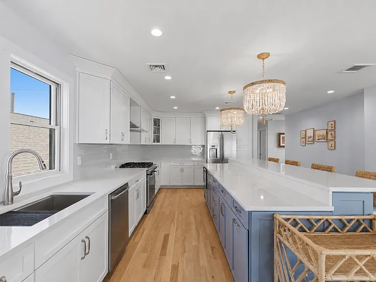 36 Virginia Ave — Photo 7