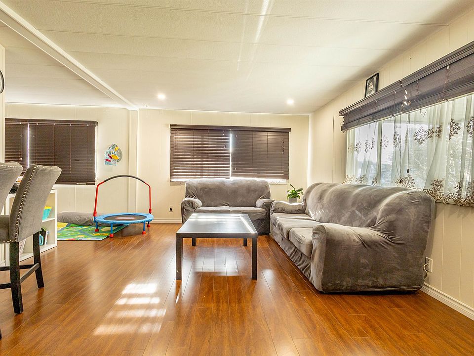 1st image of 1844 Reeves Pl