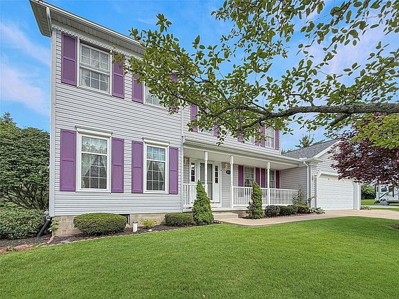 2nd image of 4915 Oakbark Ct