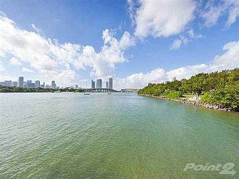 3rd image of 1000 Venetian Way APT 108