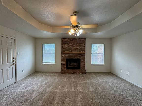 2nd image of 208 W Blancas Dr