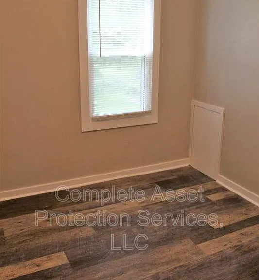 7326 Taft St — Photo 8