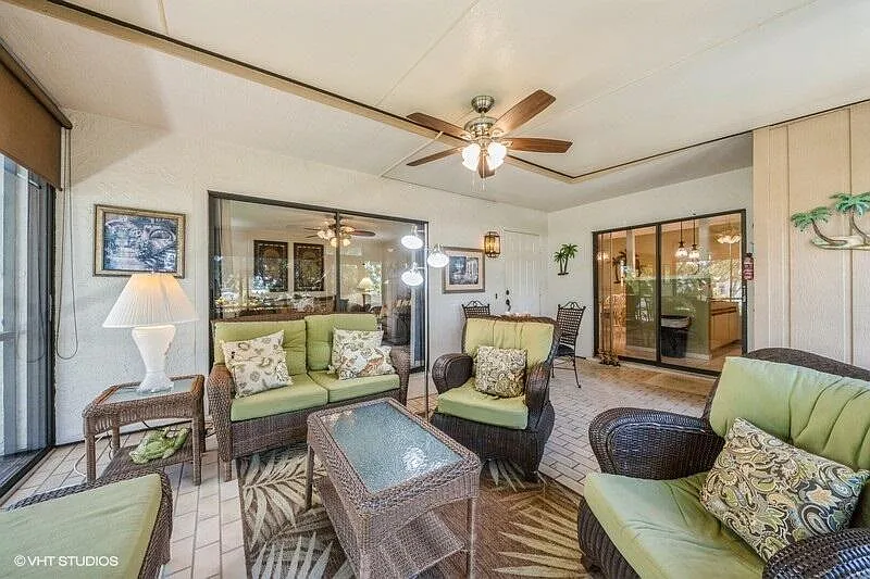 2 bed, 2.5 bath, 1384 sqft, $2,500 — Photo 4