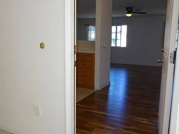 514 Entrada Drive #202, Novato, CA 94949