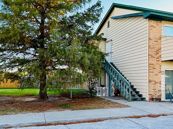 2nd image of 1410 Glen Oaks Ct APT 3