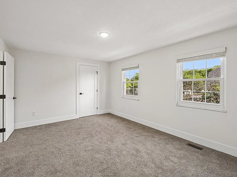 Dublin Park Rental Townhomes — Photo 27