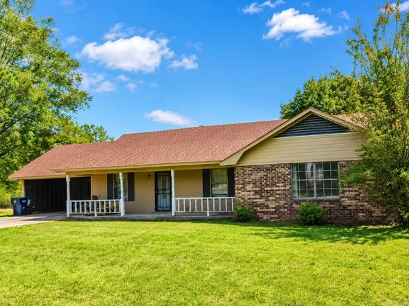 5906 Gwen Ln, Pine Bluff, AR 71603