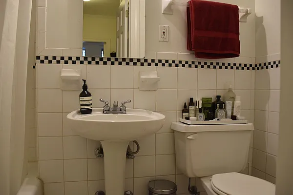 Rented by Compass | media 33