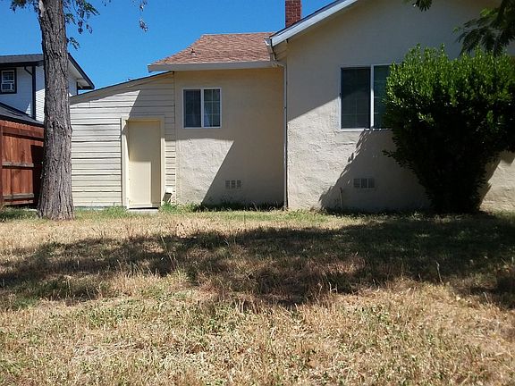 4th image of 471 Arden Way