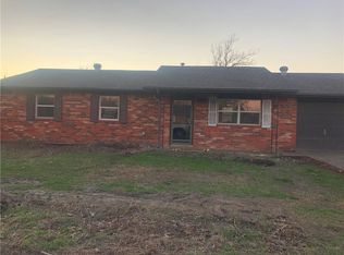 109 Lou Dr, Holdenville, OK 74848