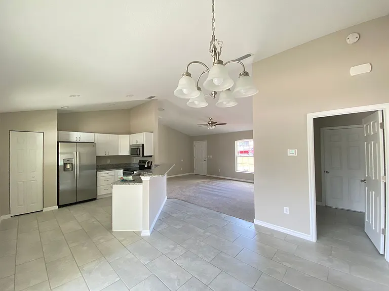 2598 SW 147th Pl — Photo 9