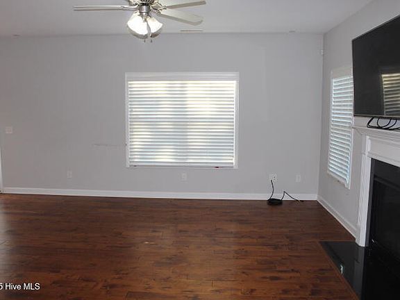 5th image of 2201 Cushing Court