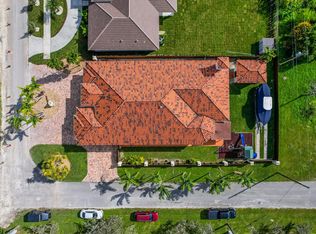 9890 SW 213th St, Cutler Bay, FL 33189