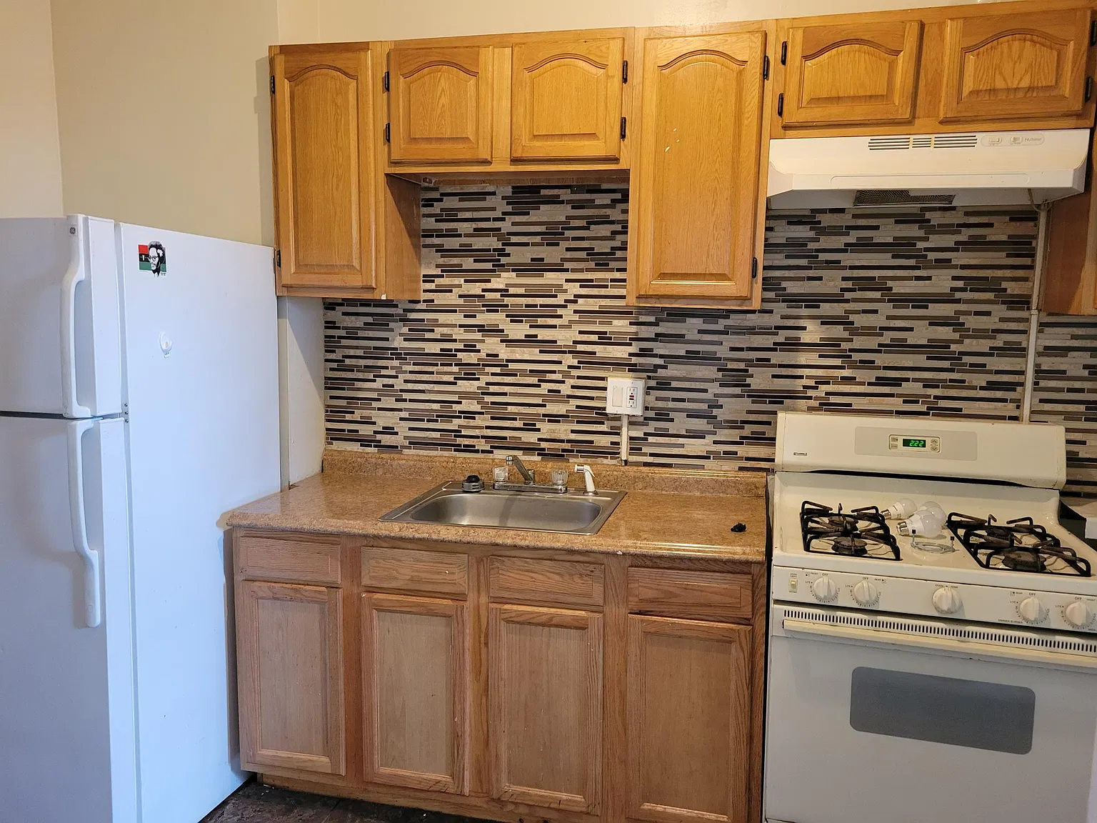 3 bed, 1280 sqft, $1,750 — Photo 4