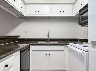 Dream Montrose - 2212 Dunlavy Street, Houston, TX 77006