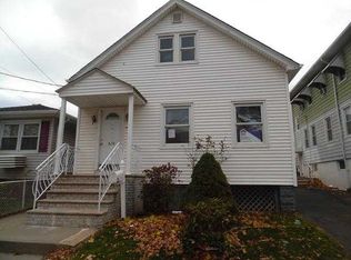 628 Myrtle St, Elizabeth, NJ 07202