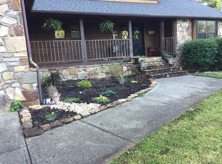 11420 Hickory Springs Dr, Knoxville, TN 37932