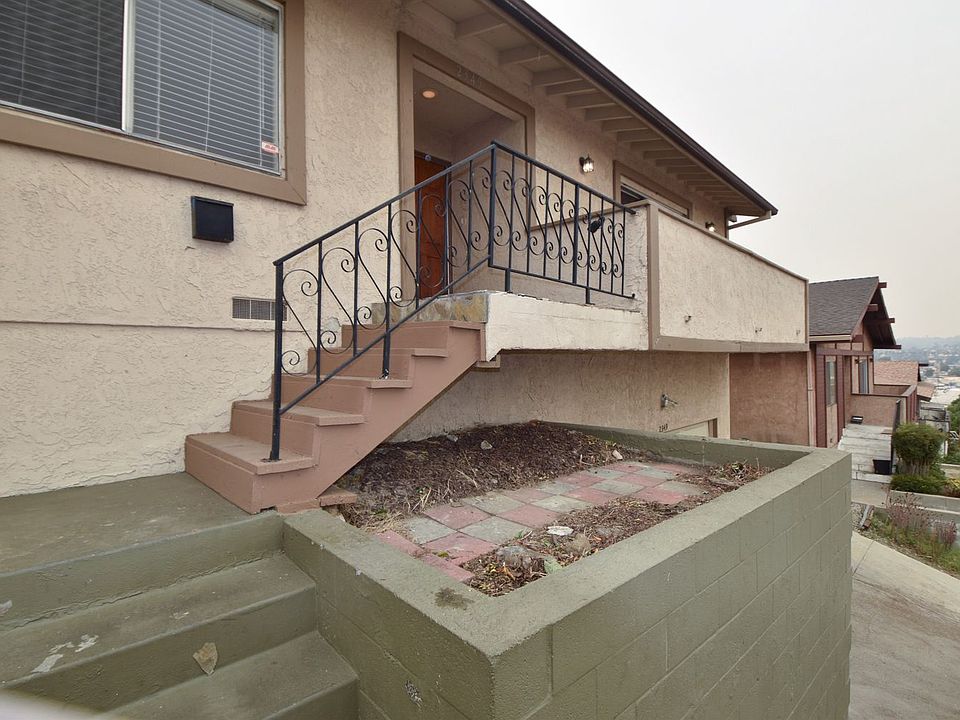 1st image of 2349 Bullard Ave
