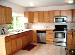 19021 104th Ave NE, Bothell, WA 98011