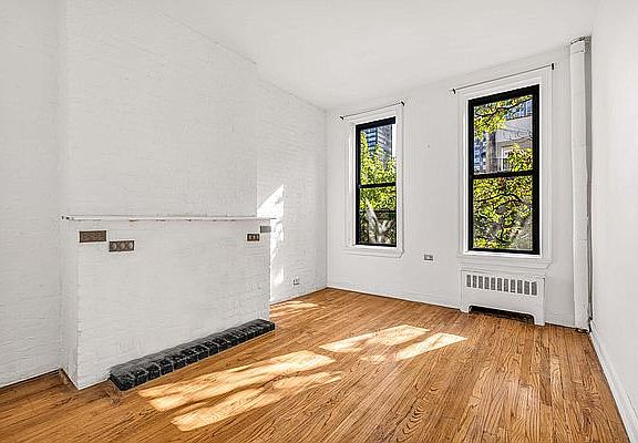 2nd image of 352 E 51st St APT 2R