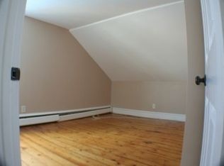 37 Gooding St, Pawtucket, RI 02860