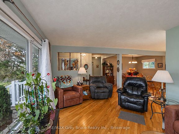 5th image of 617 17th St W