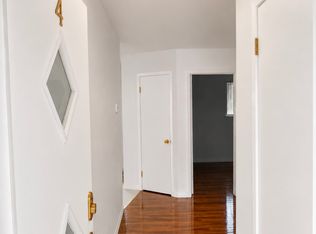 825 W Thomas L Pkwy APT 4, Lansing, MI 48917