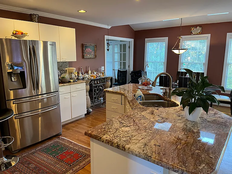 2818 Chapman Way — Photo 11