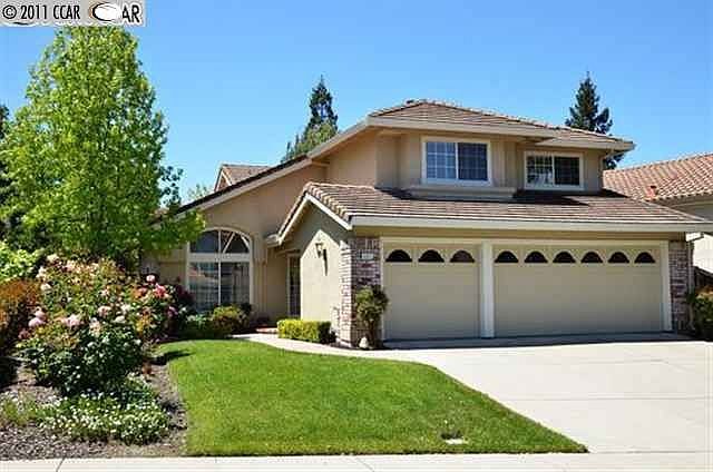 1st image of 407 Skycrest Dr