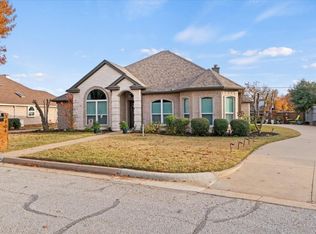 3804 Meadowmere Ln, Arlington, TX 76001