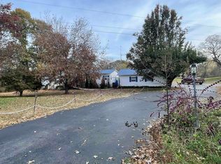 5822 Section Line Rd, Union City, TN 38261