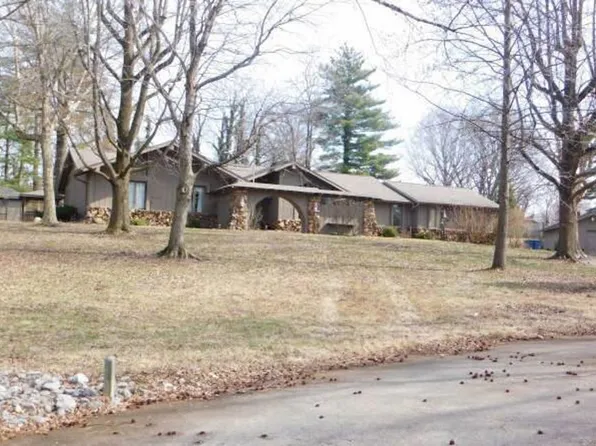 200 N Odle St, West Frankfort, IL 62896