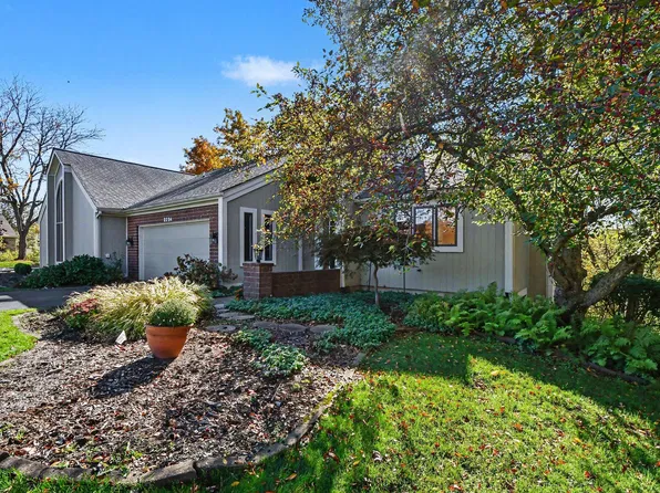 2294 S Thrush Ct SE, Grand Rapids, MI 49546
