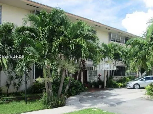 1600 NE 114th St APT 302, Miami, FL 33181