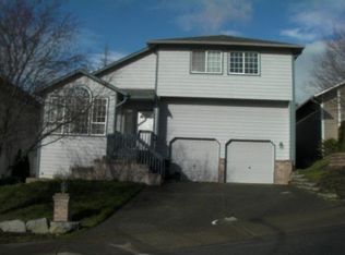 1220 S 35th St, Renton, WA 98055